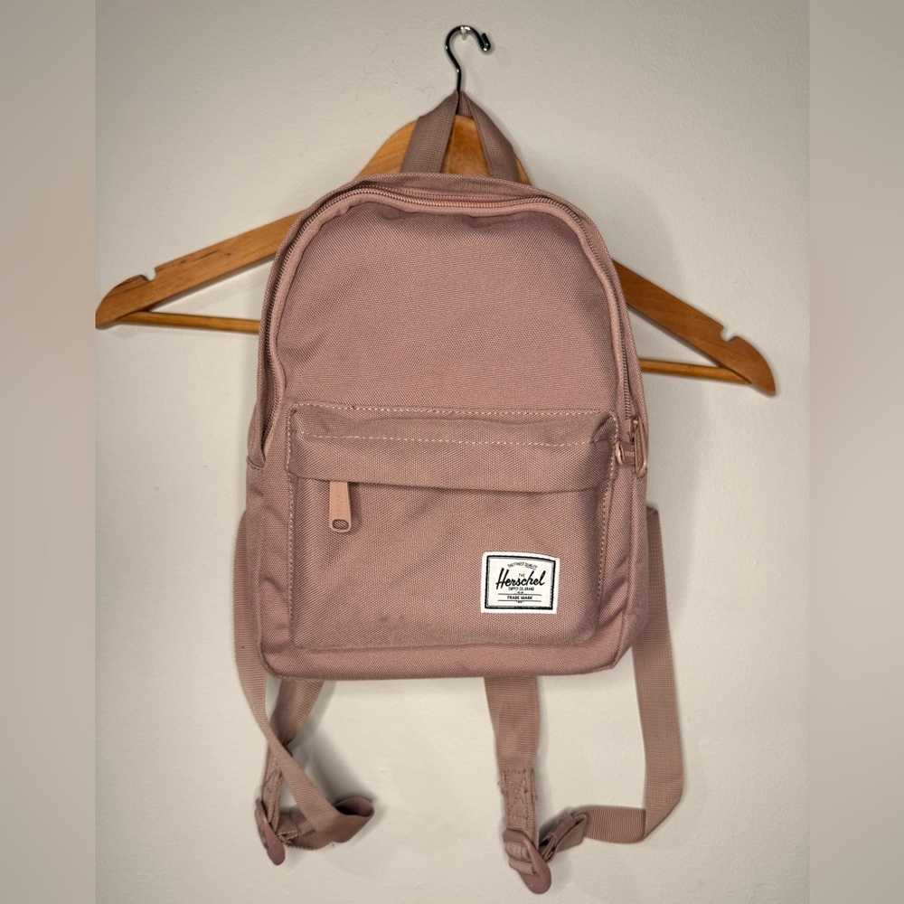Herschel Supply Co. mini backpack in dusty pink.